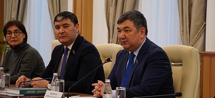 Сенаторлар Президент Архивінің жұмысымен танысты фото галереи 2